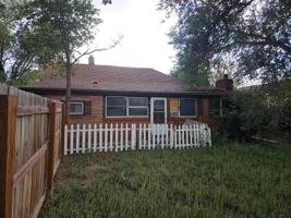 featured image of 2423 E Saint Vrain St #3