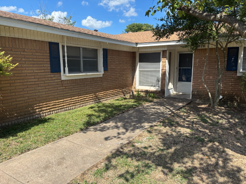 513 Carlyle Dr - Photo 2 of 20