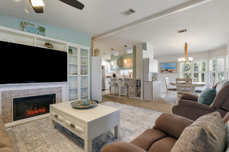 116 Dolphin Dr S - Photo 2 of 20