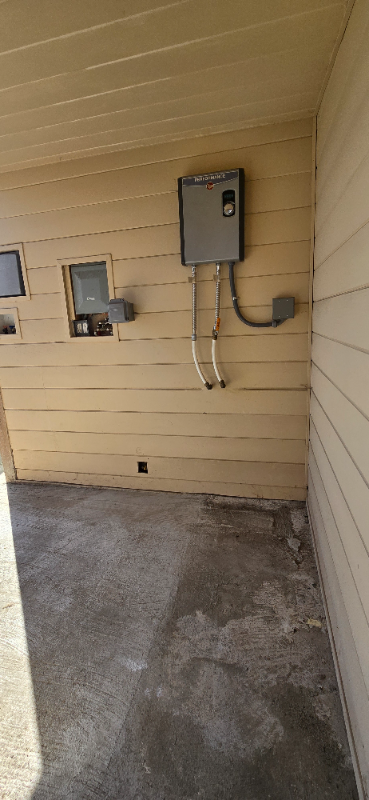 3873 Superba St - Photo 3 of 8