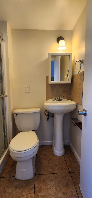 3873 Superba St - Photo 6 of 8