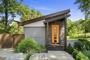 2044 Wilson Ln - Photo 1 of 1