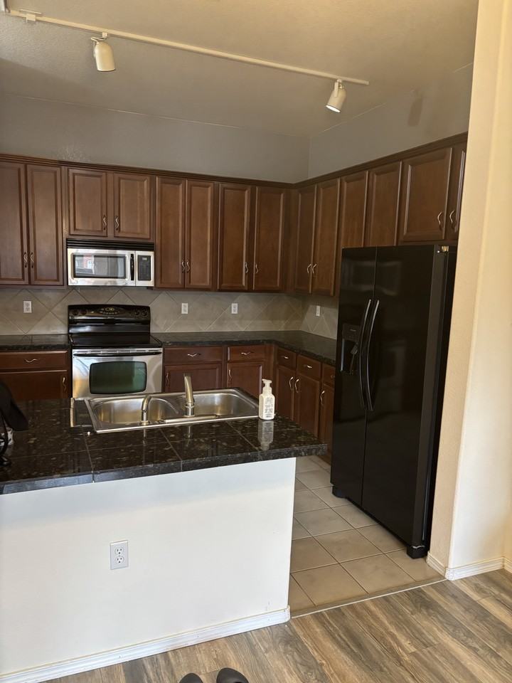 15460 Canyon Gulch Ln #310 - Photo 3 of 10