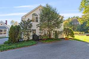 featured image of 50 Pine St #2