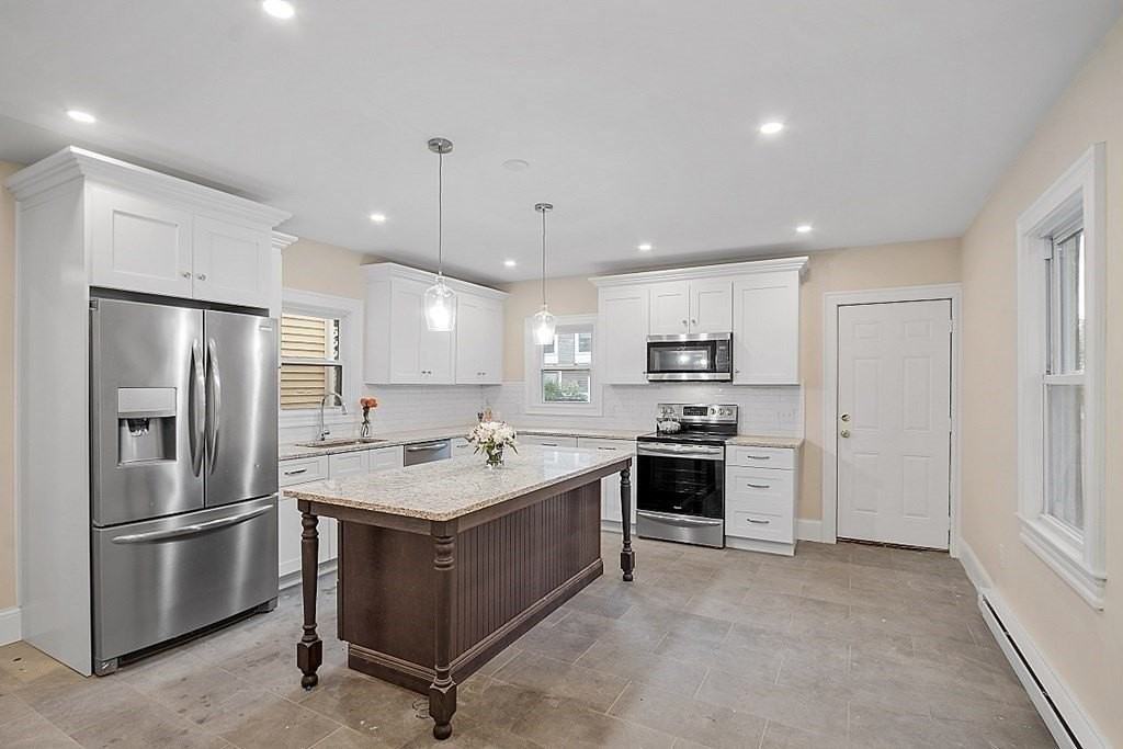 42 Highland St - Photo 2 of 26