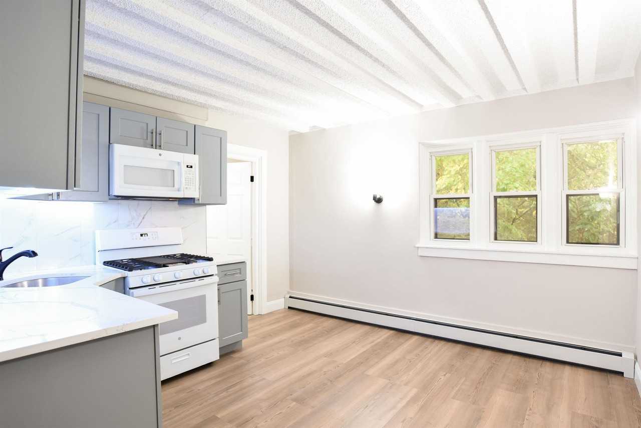 285 Orchard Terrace #A3 - Photo 5 of 13