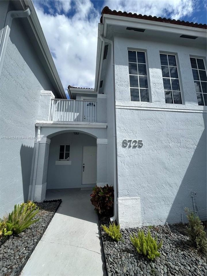 8725 Southwest 158th Place - Photo 2 of 50