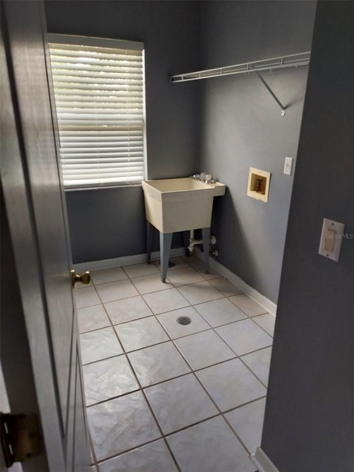 113 Harwood Cir - Photo 5 of 9