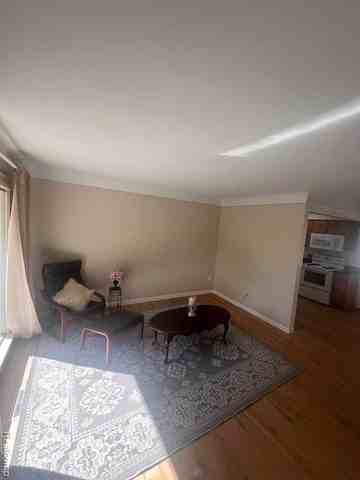 18598 Whitby St - Photo 7 of 10