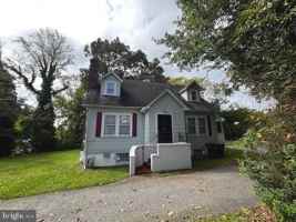 featured image of 4907 Braddock Rd