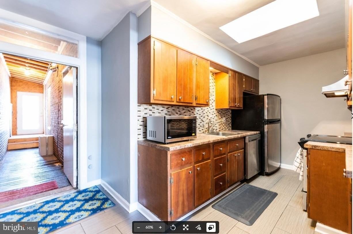 8526 Germantown Ave 2nd Fl - Photo 5 of 19