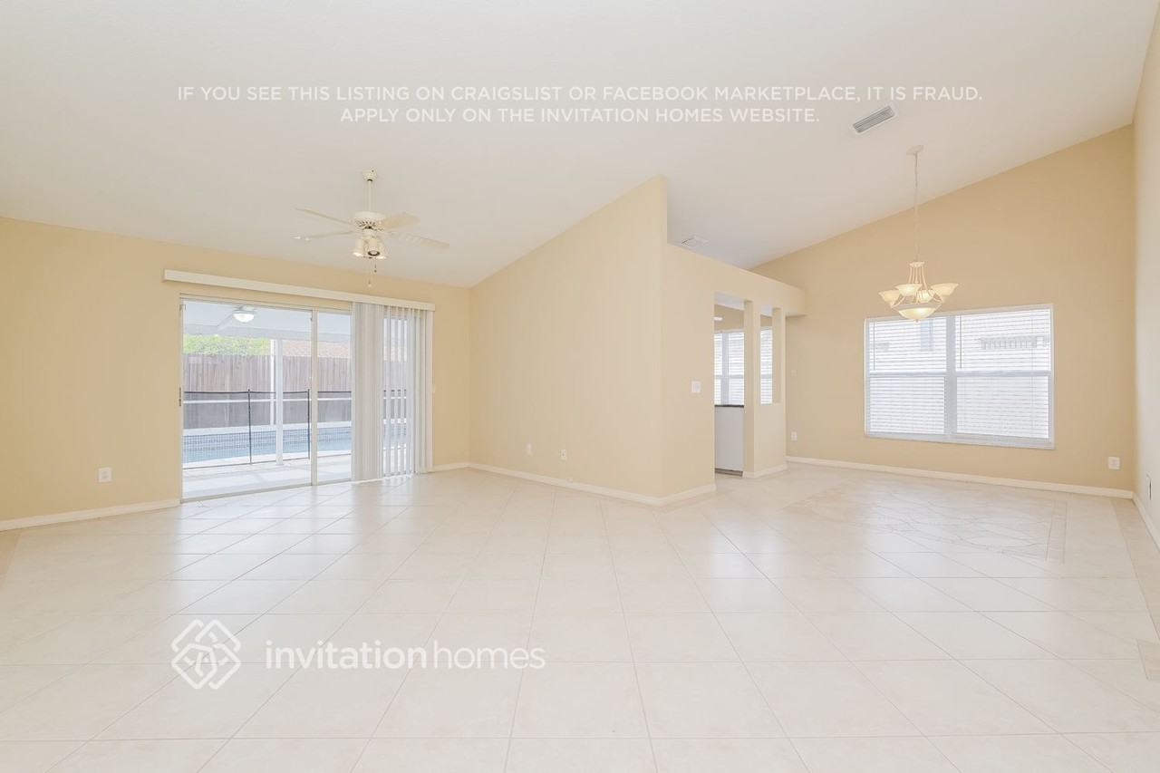 9782 Fox Chapel Rd - Photo 3 of 17