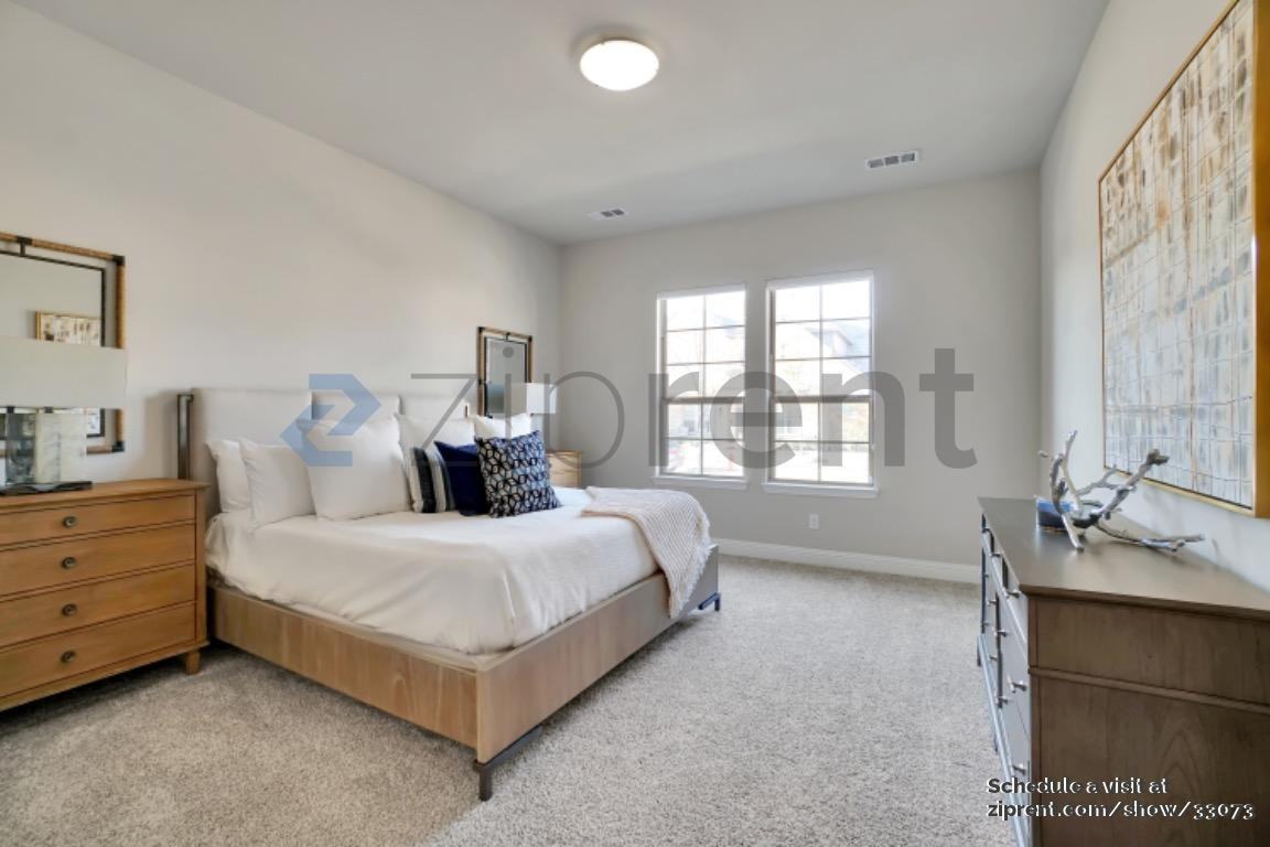 12790 Royal Oaks Ln - Photo 7 of 29