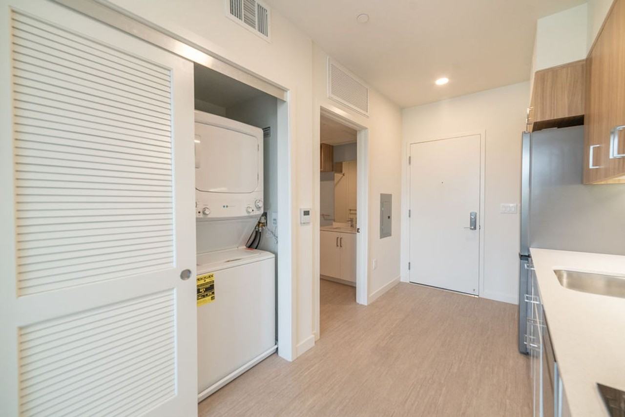 Secure Your Dream Home at RUMI – Fully Furnished Units with Stunning Views! - Photo 5 of 50