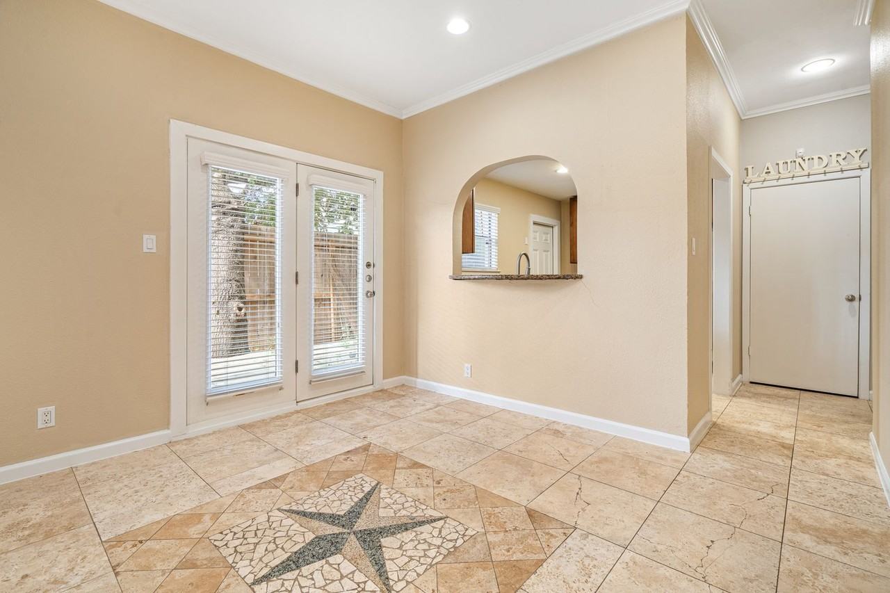 505 Bellevue Place - Photo 5 of 23