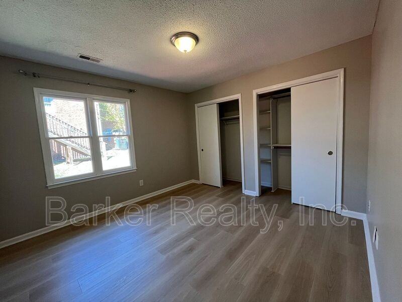 4608 - Photo 7 of 13