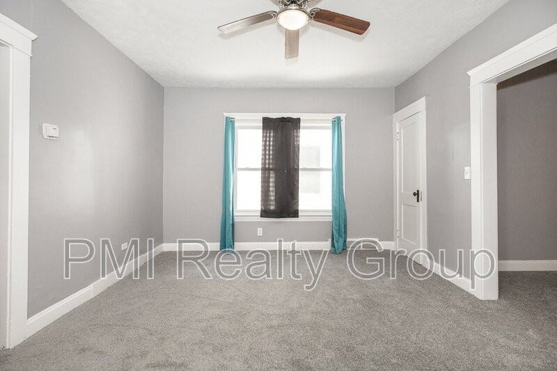 15711 School Ave #DOWN - Photo 6 of 14