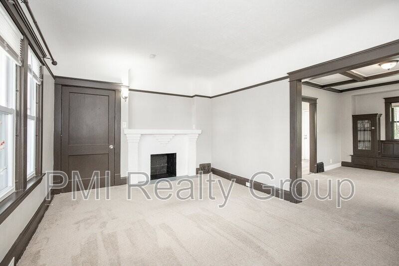 476 E 108th St - Photo 5 of 24