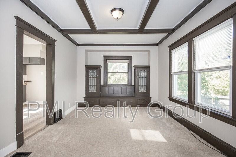 476 E 108th St - Photo 7 of 24