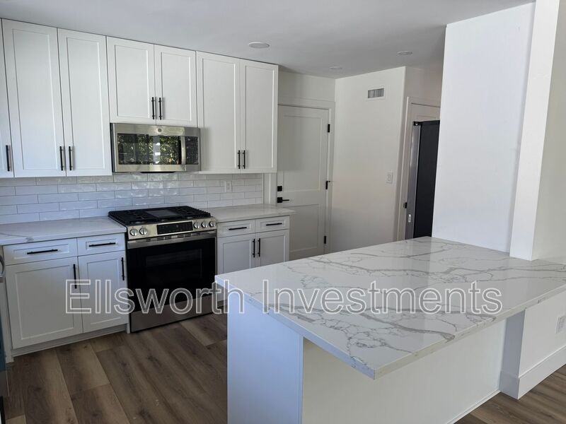 3620 Mount Aladin Ave - Photo 3 of 11