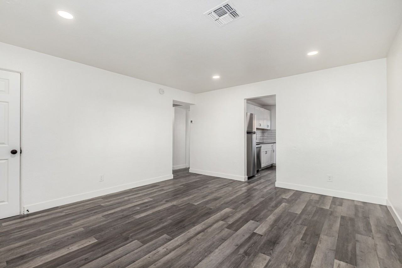 5525 N 27th Dr #17 - Photo 2 of 26