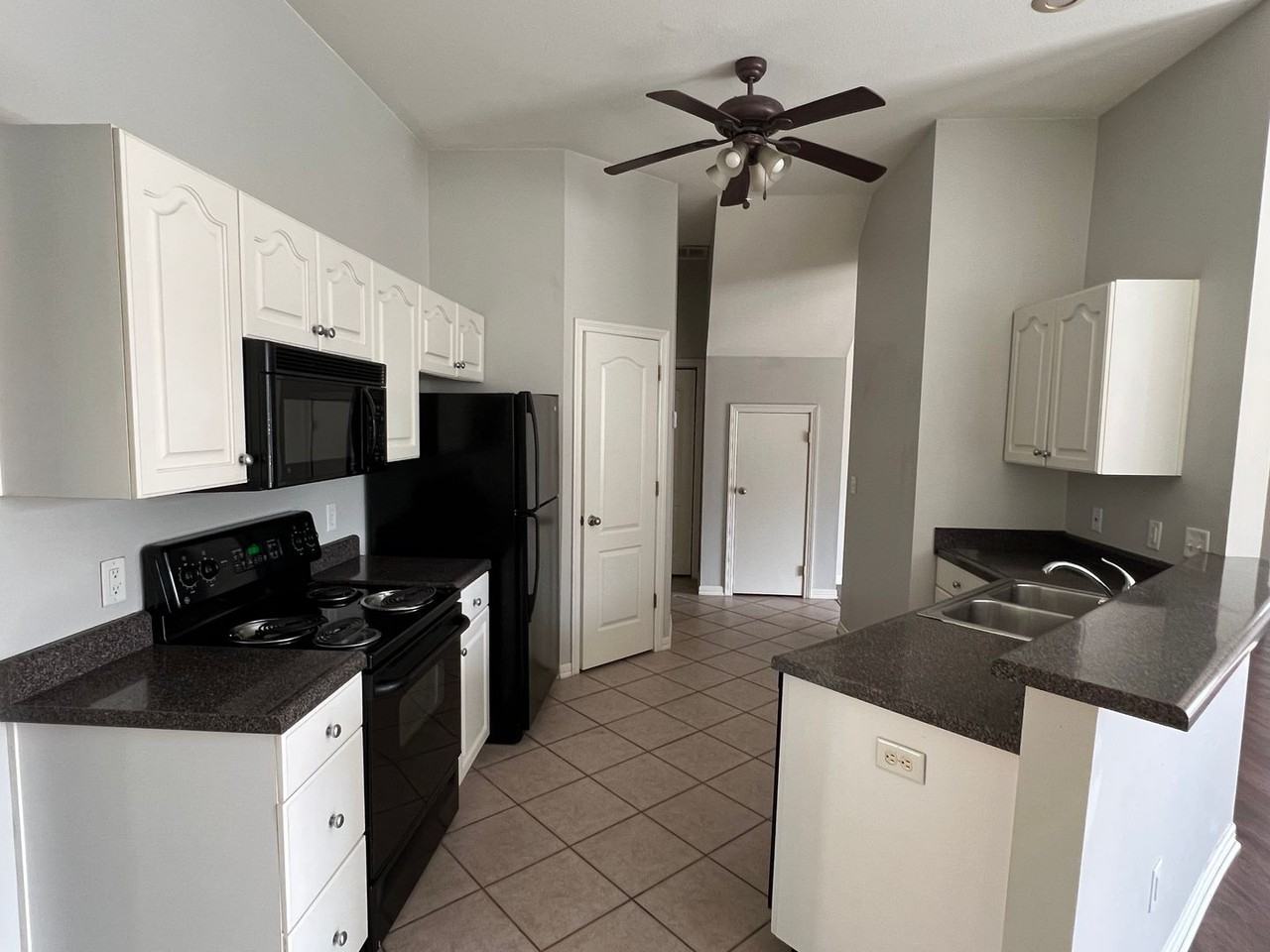 3614 North Tower Circle - Photo 3 of 18