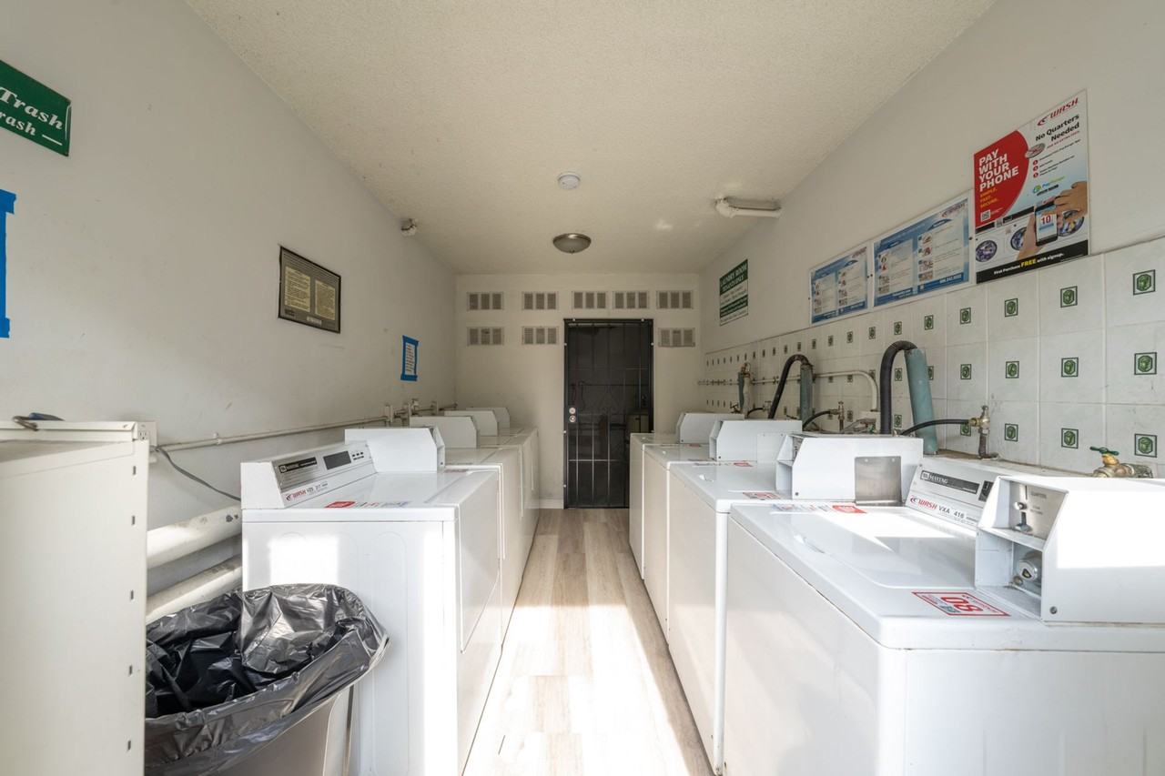 13637 Cordary Ave - Photo 4 of 4