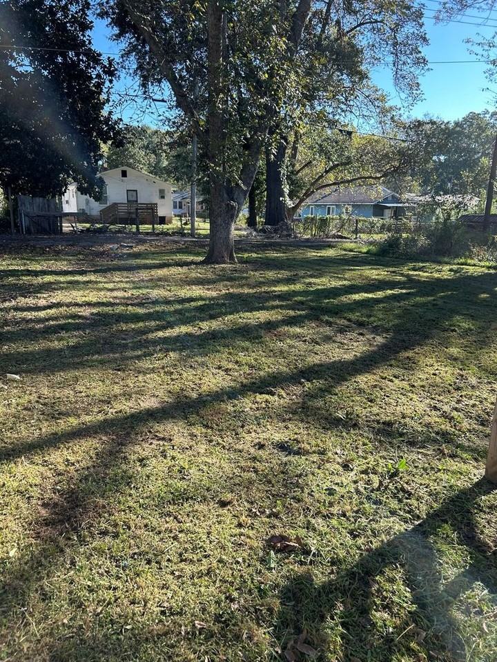 4909 Avenue R - Photo 7 of 8