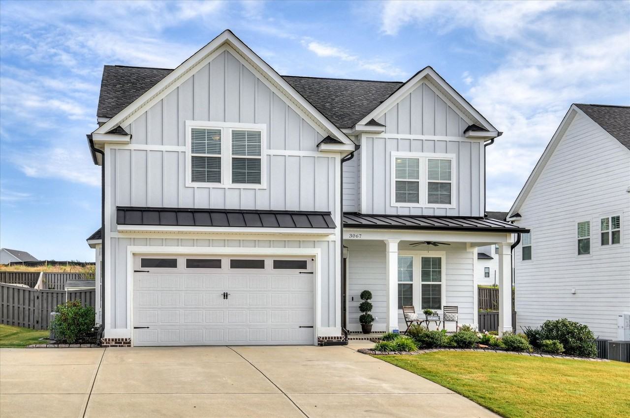 3067 Rosewood Dr - Photo 4 of 50