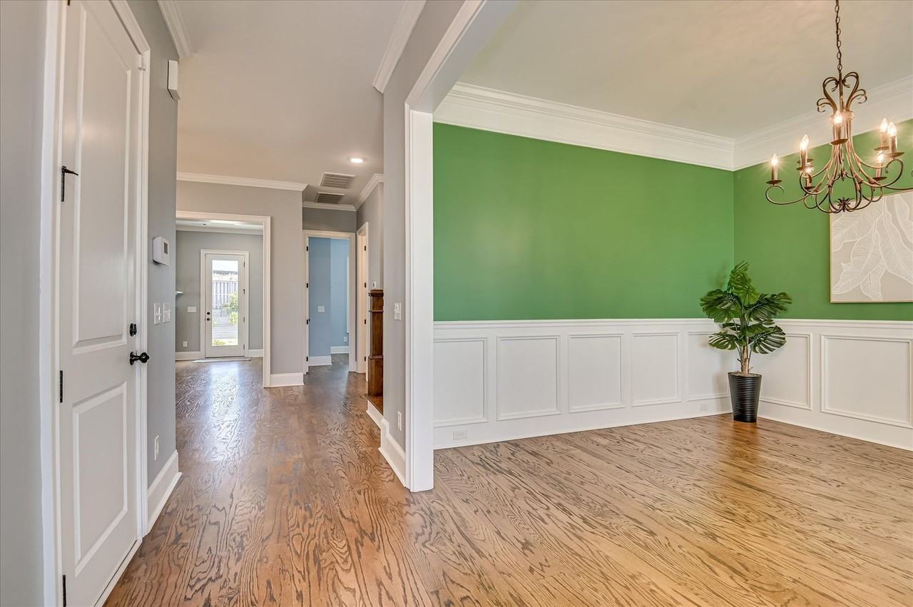 3067 Rosewood Dr - Photo 7 of 50