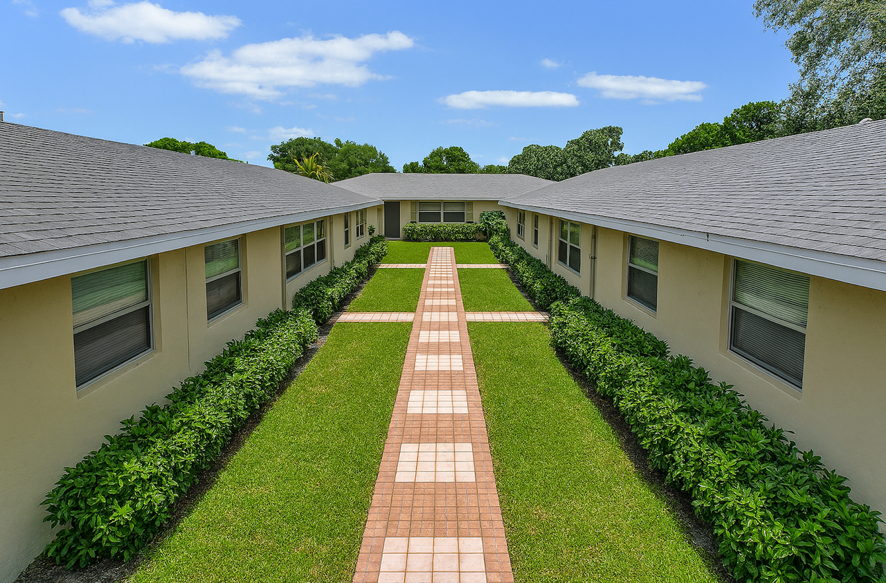 Waterford Villas - Photo 3 of 13