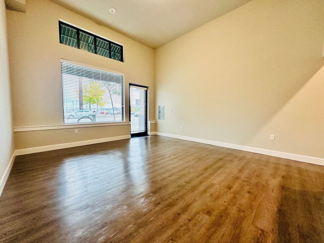 Views on Fifth - Photo 7 of 38