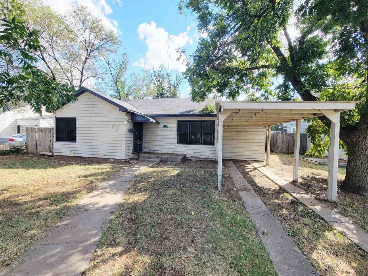 2117 30th St - Photo 2 of 17