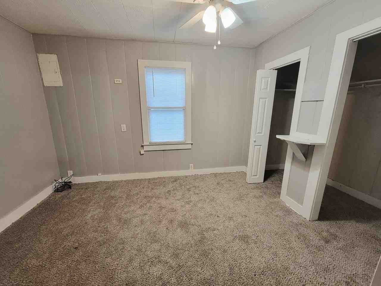 2117 30th St - Photo 6 of 17