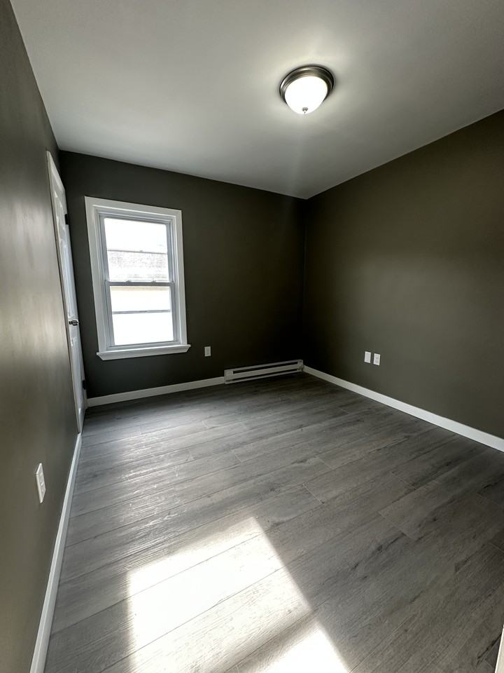 150 Blackmer Street - Photo 2 of 6