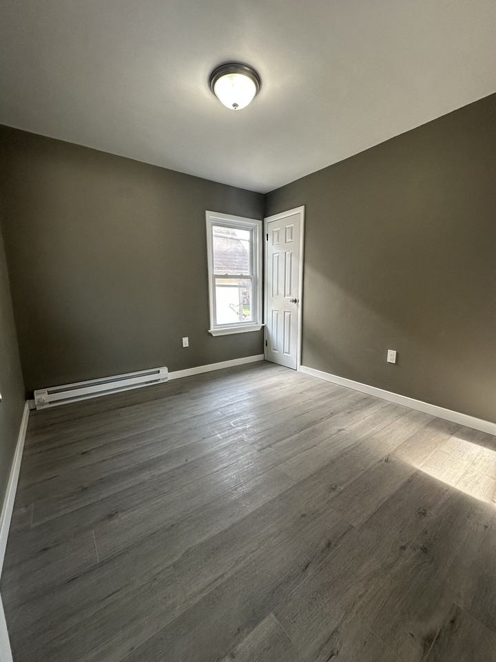 150 Blackmer Street - Photo 3 of 6