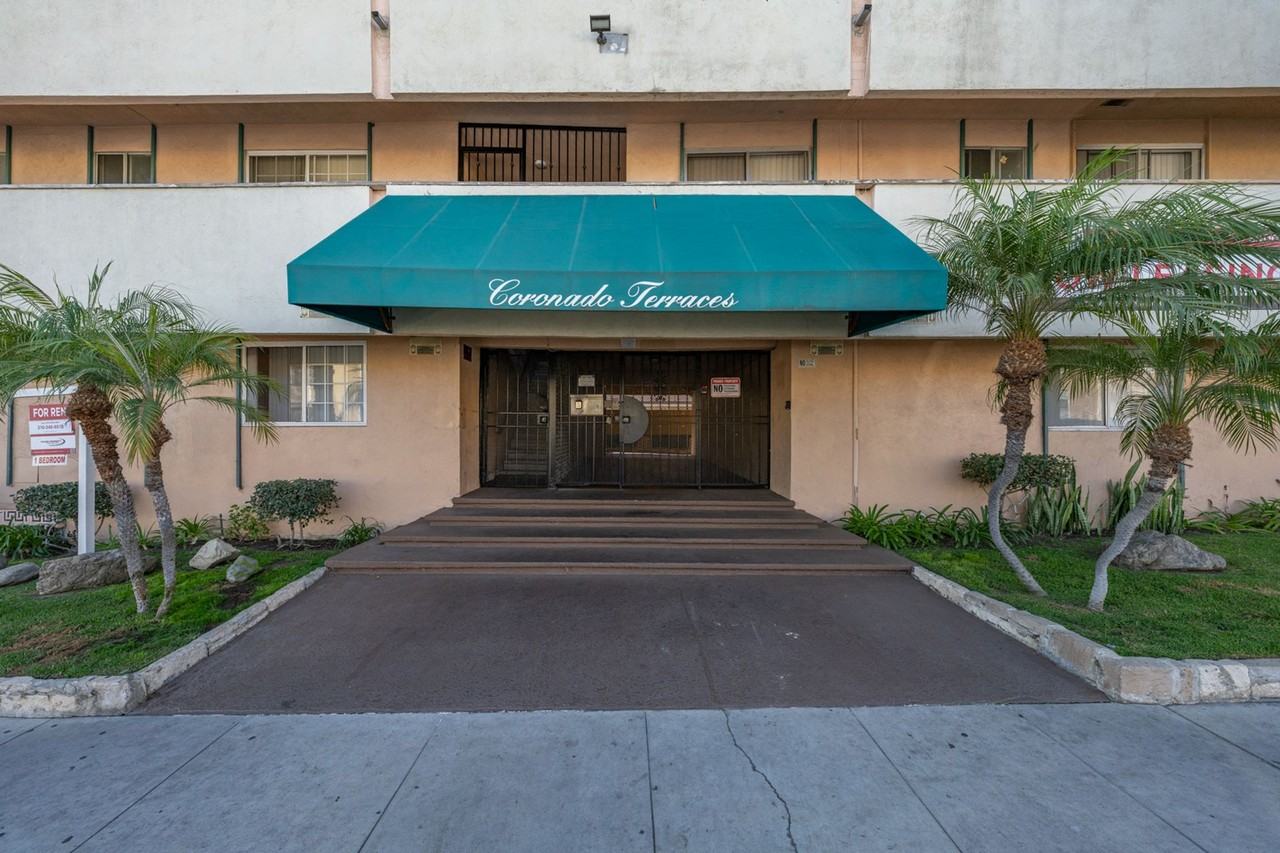 1735 Coronado Ave. - Photo 4 of 6