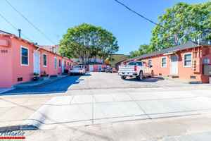 featured image of 355 N Autumn St