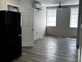 643 Washington St - Photo 1 of 1