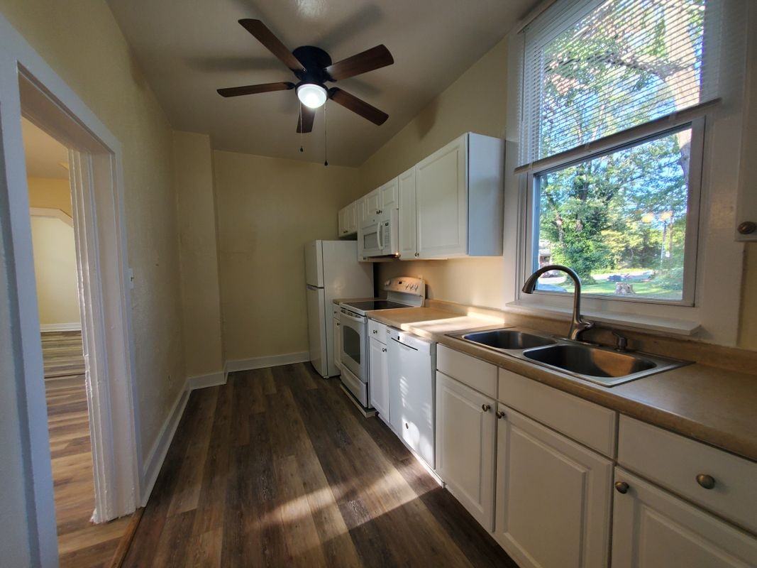 398 Catlett Mountain Rd - Photo 5 of 17