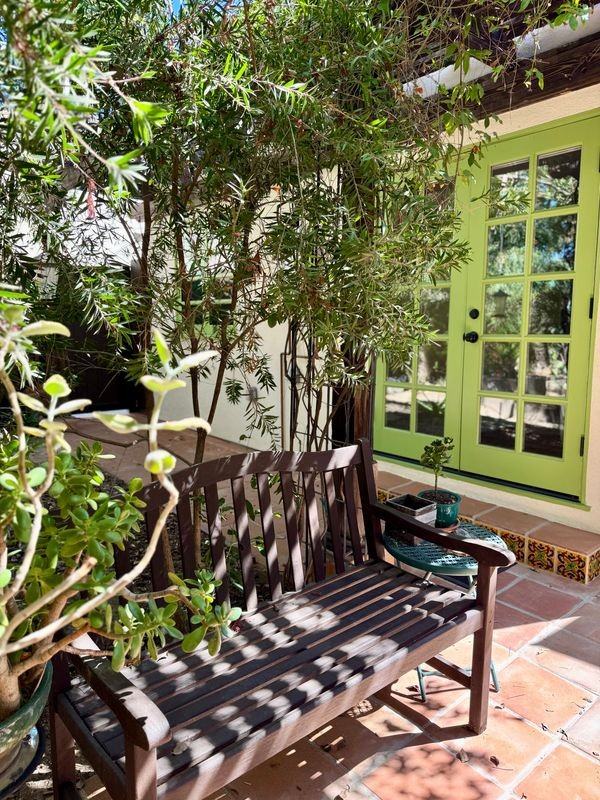 3246 La Crescenta Ave ##A - Photo 3 of 20