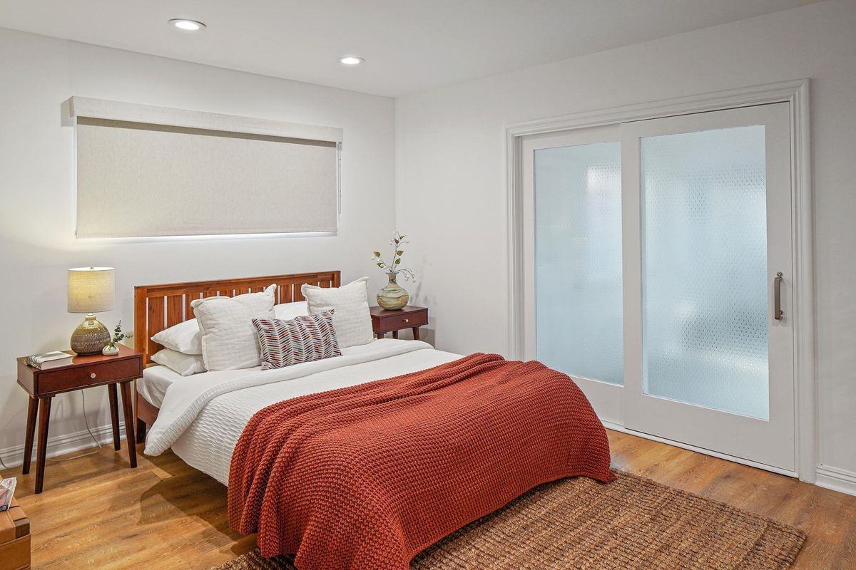 1102 Maple St - Photo 6 of 8