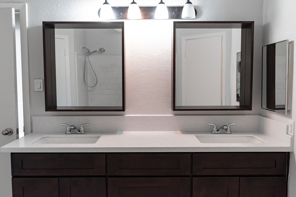 10223 Appleridge Dr - Photo 3 of 8