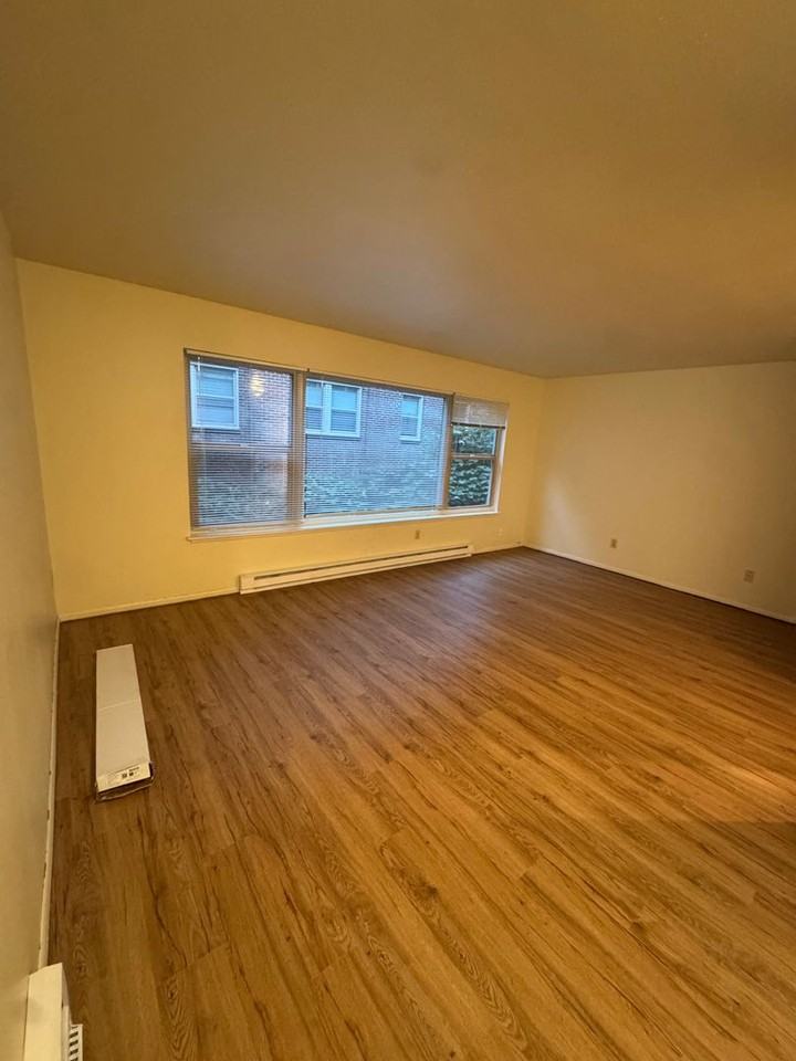 Avante Apartments - Photo 3 of 14