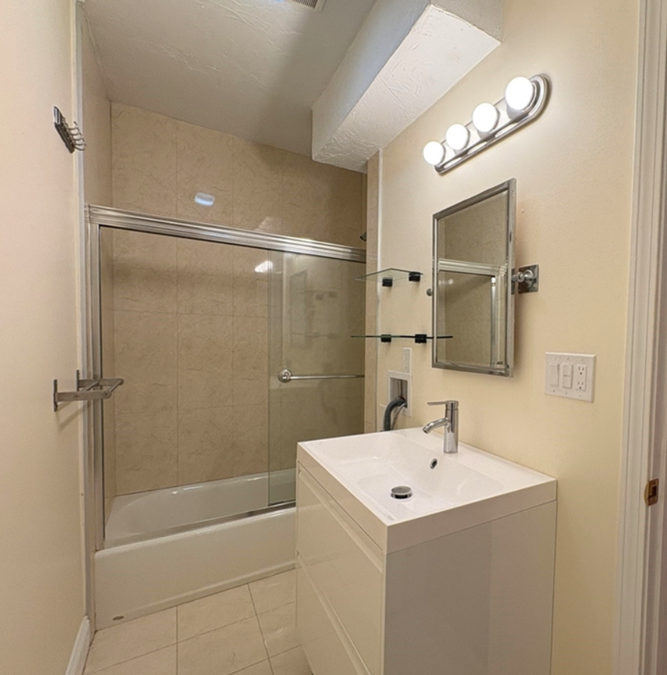 191 Winthrop Rd - Photo 2 of 4