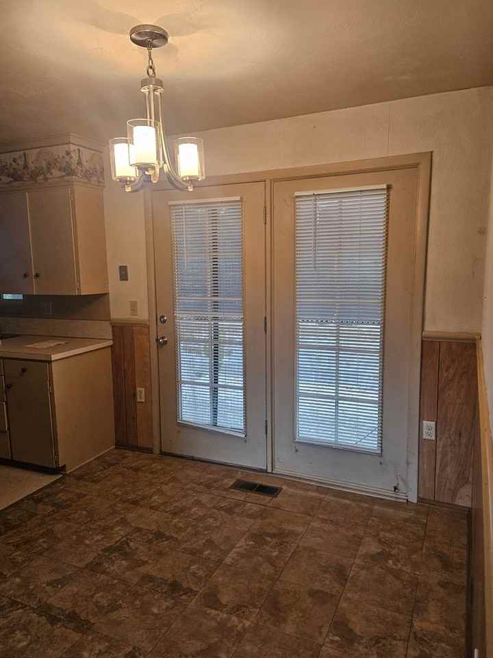 669 Arleta Pl Ne - Photo 6 of 7