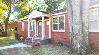 4 Woodlawn Ct - Photo 1 of 1