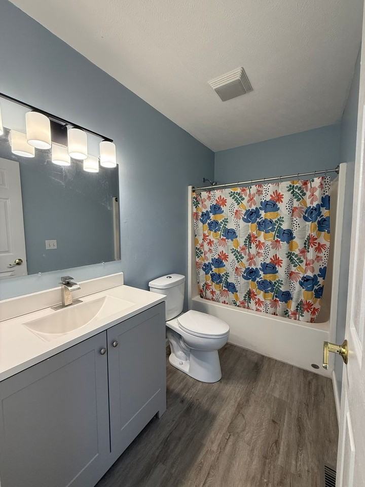 800 East Arthur Street - Photo 5 of 13