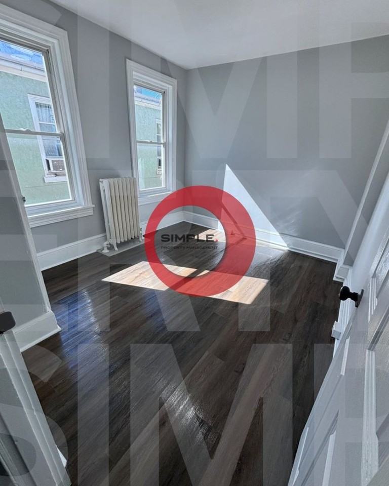 338 S 6th St - Photo 3 of 17