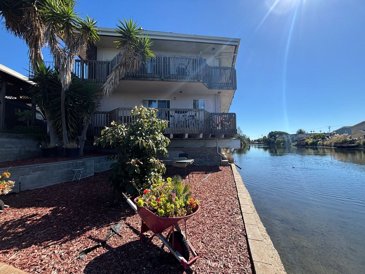 867 Walnut St Apt B - Photo 2 of 14